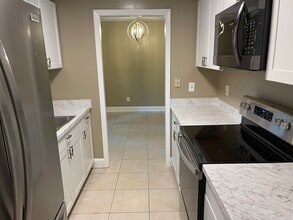 2601 Rippee Rd in Tallahassee, FL - Building Photo - Building Photo