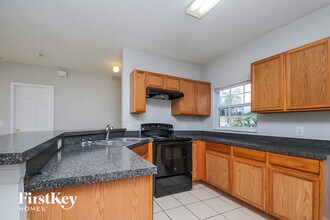 858 San Pedro Ct in Kissimmee, FL - Building Photo - Building Photo