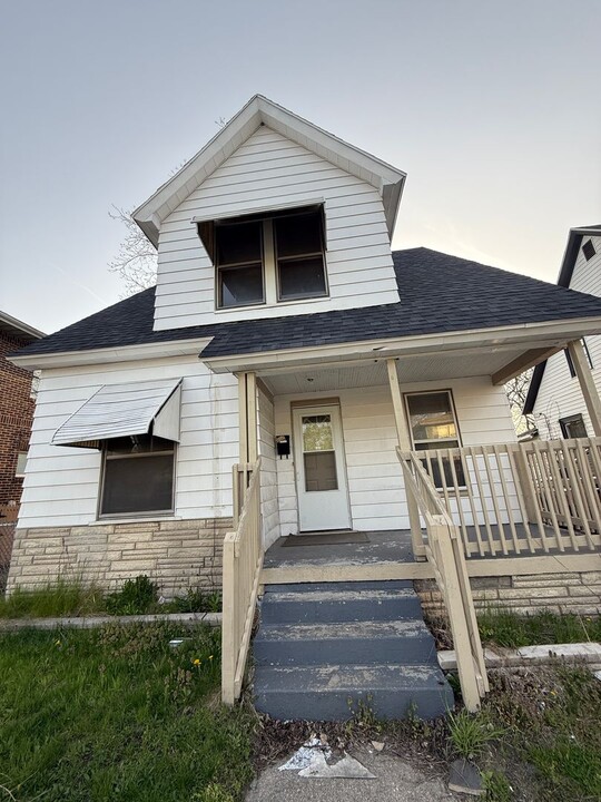 129 N Olive St in South Bend, IN - Building Photo