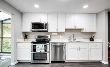 15337 Edgehill Dr in Montclair, VA - Building Photo - Building Photo