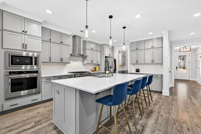 property at 215 Quimby Hill Dr