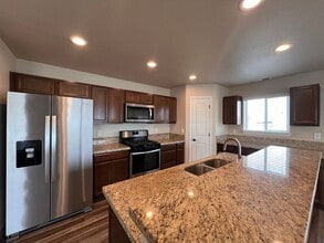 2516 Ladera Dr in Fallon, NV - Building Photo - Building Photo