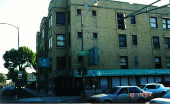 3207 W Division St in Chicago, IL - Building Photo
