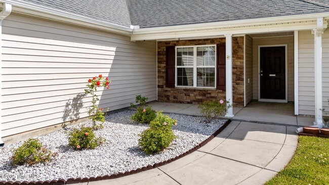 314 Hughes Ln in Jacksonville, NC - Foto de edificio - Building Photo