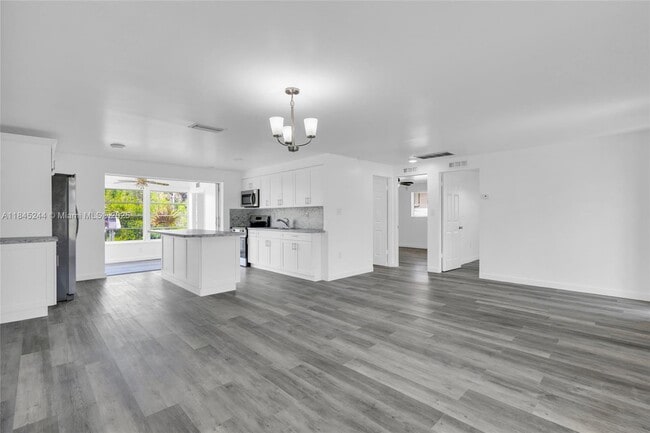 property at 644 Bonita Ct