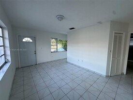 3608 SW 25th St in Miami, FL - Building Photo