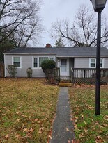 107 Byers Ave in Portsmouth, VA - Building Photo