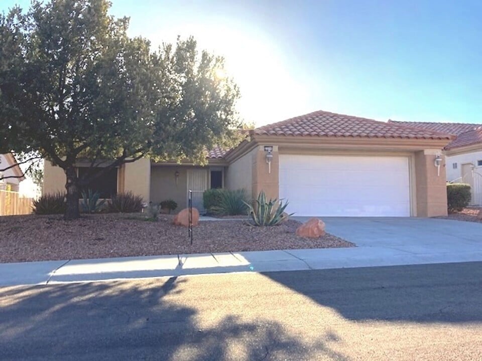 2504 Keppel Sands Dr in Las Vegas, NV - Building Photo