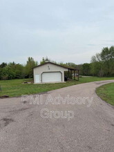 2525 NW 78th St in Topeka, KS - Building Photo - Building Photo