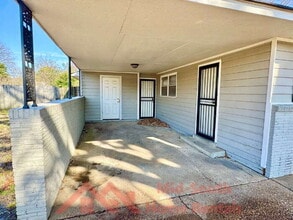 954 E Holmes Rd in Memphis, TN - Building Photo - Building Photo