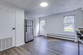 2675 S 18th St in Pittsburgh, PA - Building Photo - Building Photo