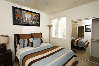 Villa Vincennes Apartments in Panorama City, CA - Building Photo - Interior Photo