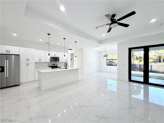 property at 312 Rosanna Ave