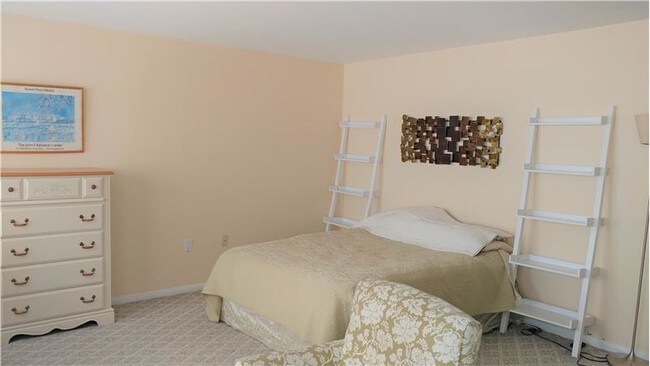 10201 Grosvenor Pl-Unit -#1024 in Rockville, MD - Building Photo - Building Photo