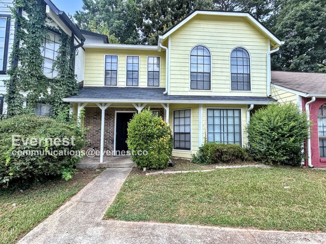 property at 4732 Old Highgate Entry