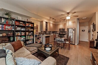 3080-3080 Gladwin Rd in Abbotsford, BC - Building Photo - Building Photo