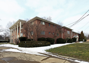 Dellwood Apartments