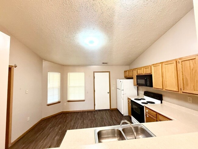 property at 3319-3321 Hopkins Dr