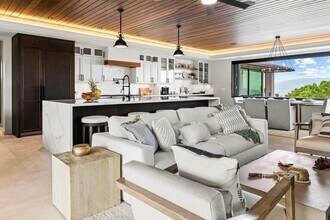 71 Lewa Lani Pl in Lahaina, HI - Building Photo - Building Photo
