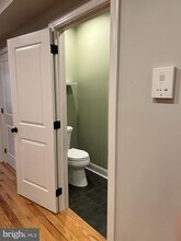 235 Pine St in Philadelphia, PA - Building Photo - Building Photo