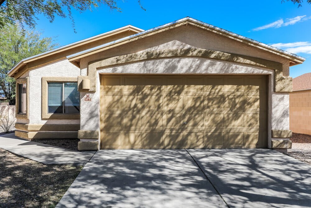 4381 Via Rio Azul S in Tucson, AZ - Building Photo