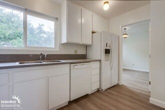 1707 Lemon Heights Dr in Oceanside, CA - Building Photo - Building Photo