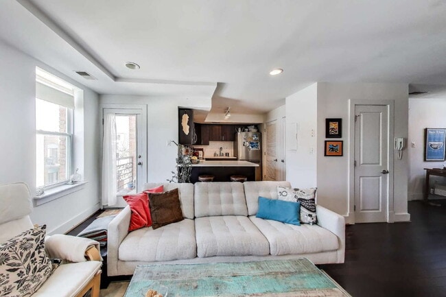 1461 Girard St NW in Washington, DC - Building Photo - Building Photo