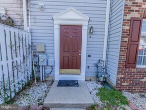 30 Amberstone Ct in Annapolis, MD - Building Photo - Building Photo