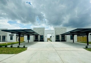 2012 Selena St in Mission, TX - Building Photo - Building Photo