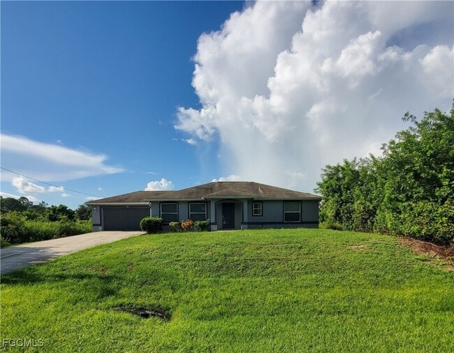 property at 1104 Bermar St