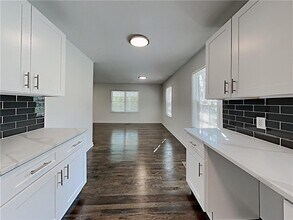 512 Aberdeen Dr NW in Atlanta, GA - Building Photo - Building Photo