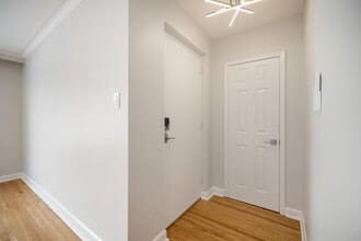 207 St Clements Ave in Toronto, ON - Building Photo - Building Photo