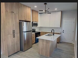 705 N Emerald Ave in Edinburg, TX - Building Photo - Building Photo