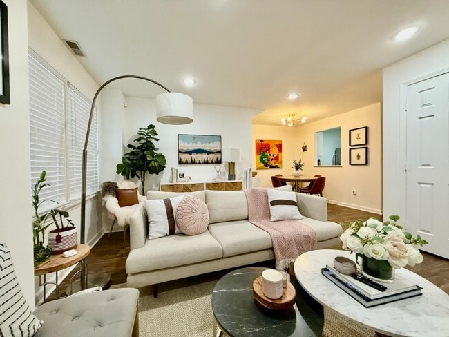 267 GATES Ave in Jersey City, NJ - Building Photo - Building Photo