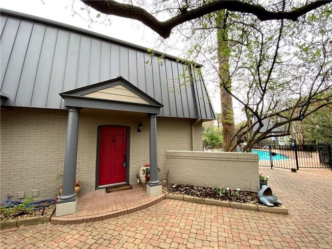 property at 2500 Steck Ave