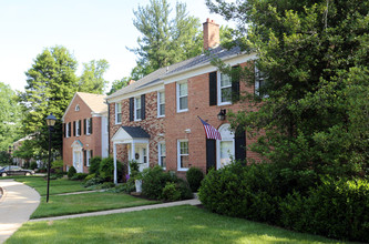 Preston Place Townhomes in Chevy Chase, MD - Building Photo - Building Photo