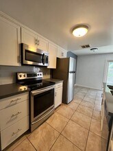 4929 N Winery Cir in Fresno, CA - Building Photo - Building Photo