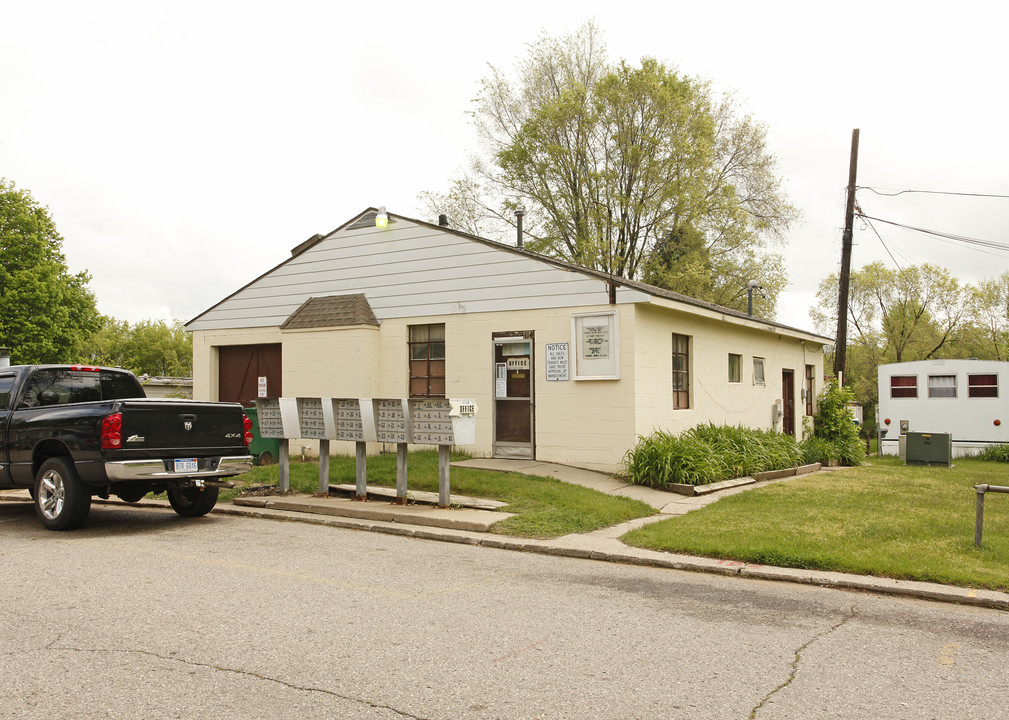 Fairlane Estates Mobile Home Park in Howell, MI - Building Photo