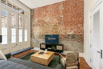822 Perdido St in New Orleans, LA - Building Photo - Building Photo