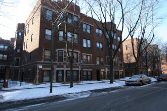 2315-2329 E 70th St in Chicago, IL - Foto de edificio - Building Photo