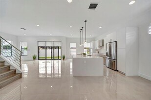 1454 SW 23rd St in Fort Lauderdale, FL - Building Photo