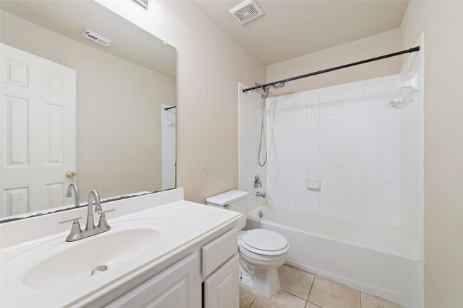 property at 2727 Chatford Hollow Ln