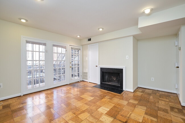 property at 1607 Corcoran St NW