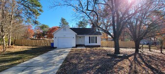 6505 Addingham Ct in Fayetteville, NC - Building Photo