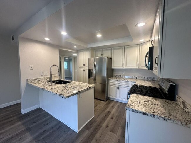 property at 367 N Melrose Dr
