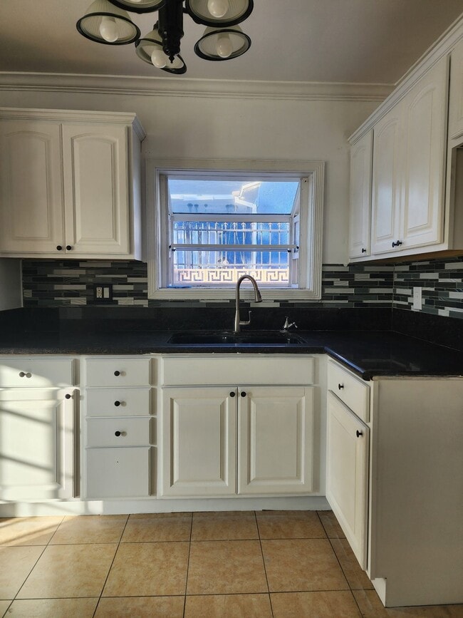 property at 1117 W 134th Pl