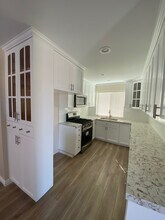 884 Moffatt Cir in Simi Valley, CA - Building Photo - Building Photo