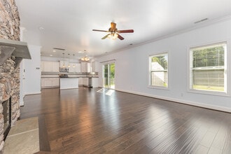 1505 Yellow Daisy Dr in Stallings, NC - Foto de edificio - Building Photo