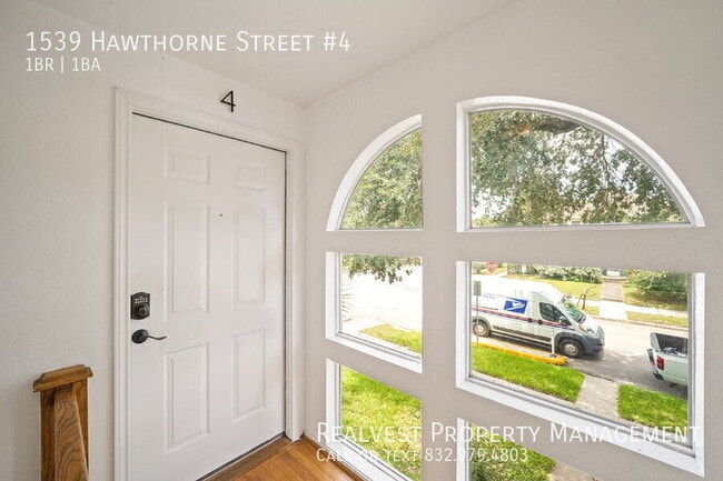 1539 Hawthorne St in Houston, TX - Building Photo - Building Photo