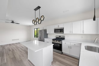 1295 Holmden Ave in Cleveland, OH - Building Photo - Building Photo